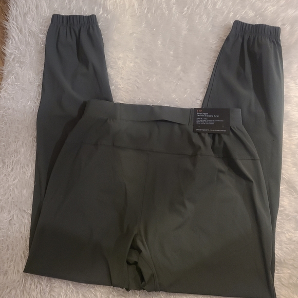 Lululemon Men's Surge Jogger - Picture 7 of 12